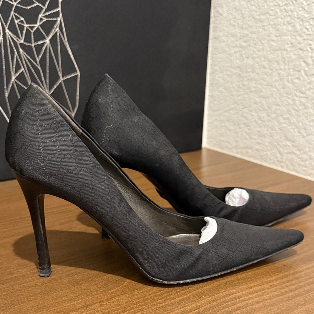 UGC: Authentic Gucci Elegant Black High Heels